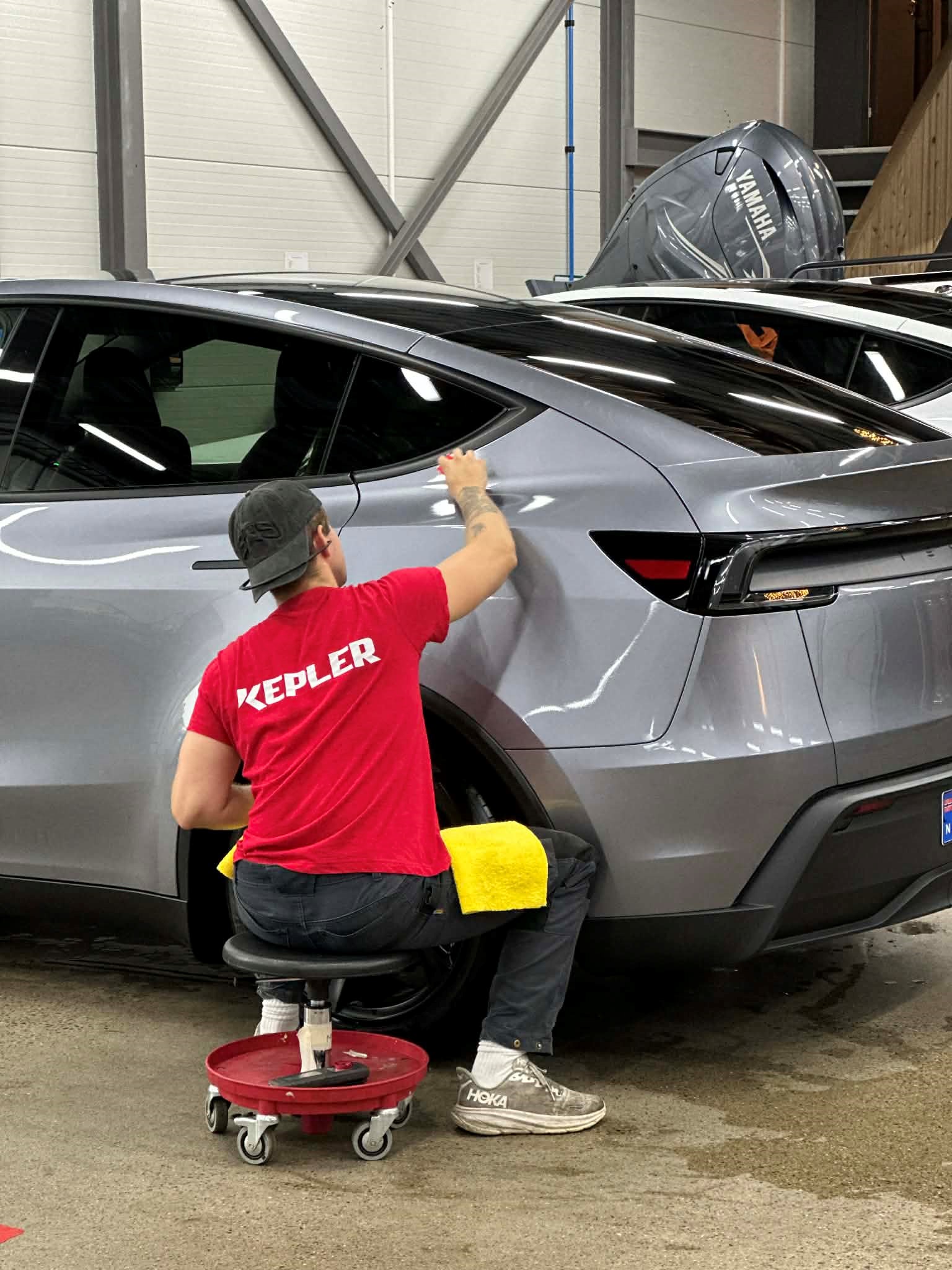 Lakkforsegling: Hvorfor Tesla Model Y trenger det lille ekstra